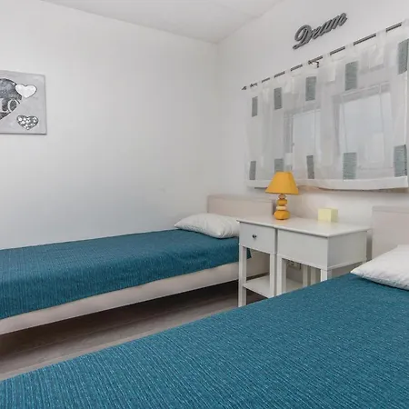 Appartement 3 Bedroom In Kanfanar