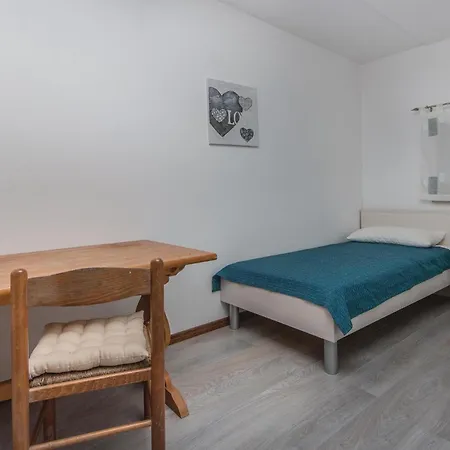 Appartement 3 Bedroom In *