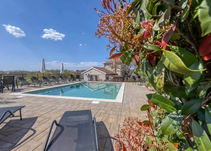 Appartamento 3 Bedroom In Kanfanar