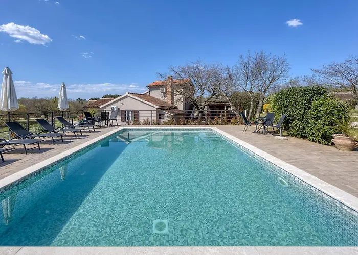 Appartamento 3 Bedroom In *