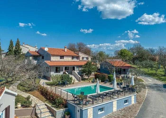 Appartamento 3 Bedroom In *
