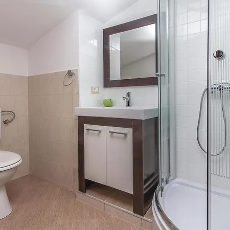 شقة 3 Bedroom In *